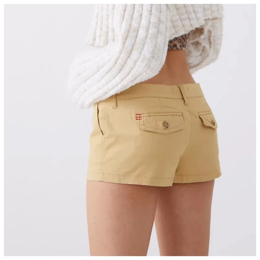 BDG Margot Khaki Shorts - Picture 6 of 9